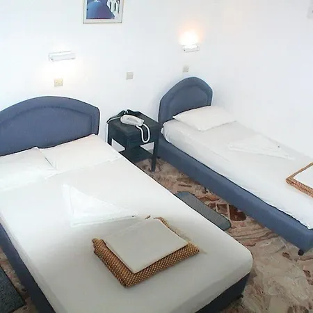 Asimina Otel Fira (Santorini)