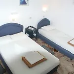 Asimina Hotel Firá