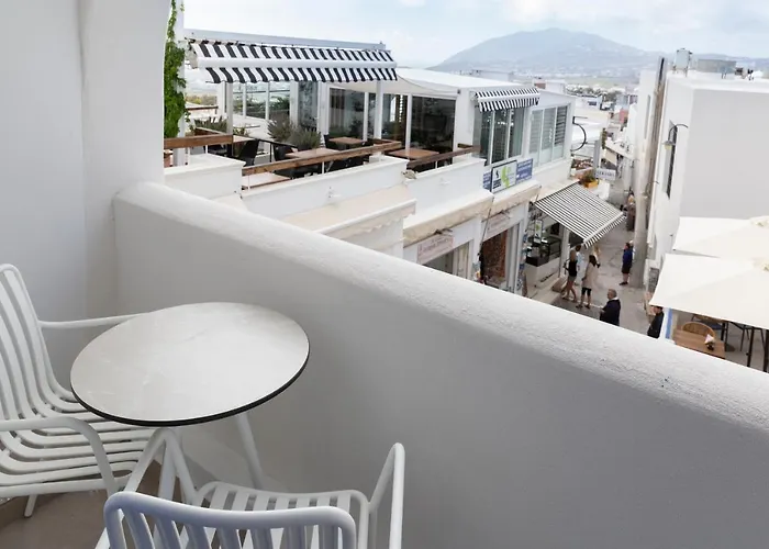 Asimina Fira (Santorini)